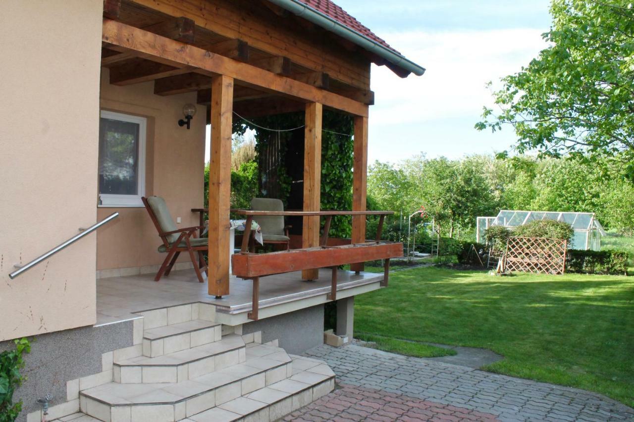 Cottage Near Slovakiaring Mihalfai Majer Eksteriør bilde
